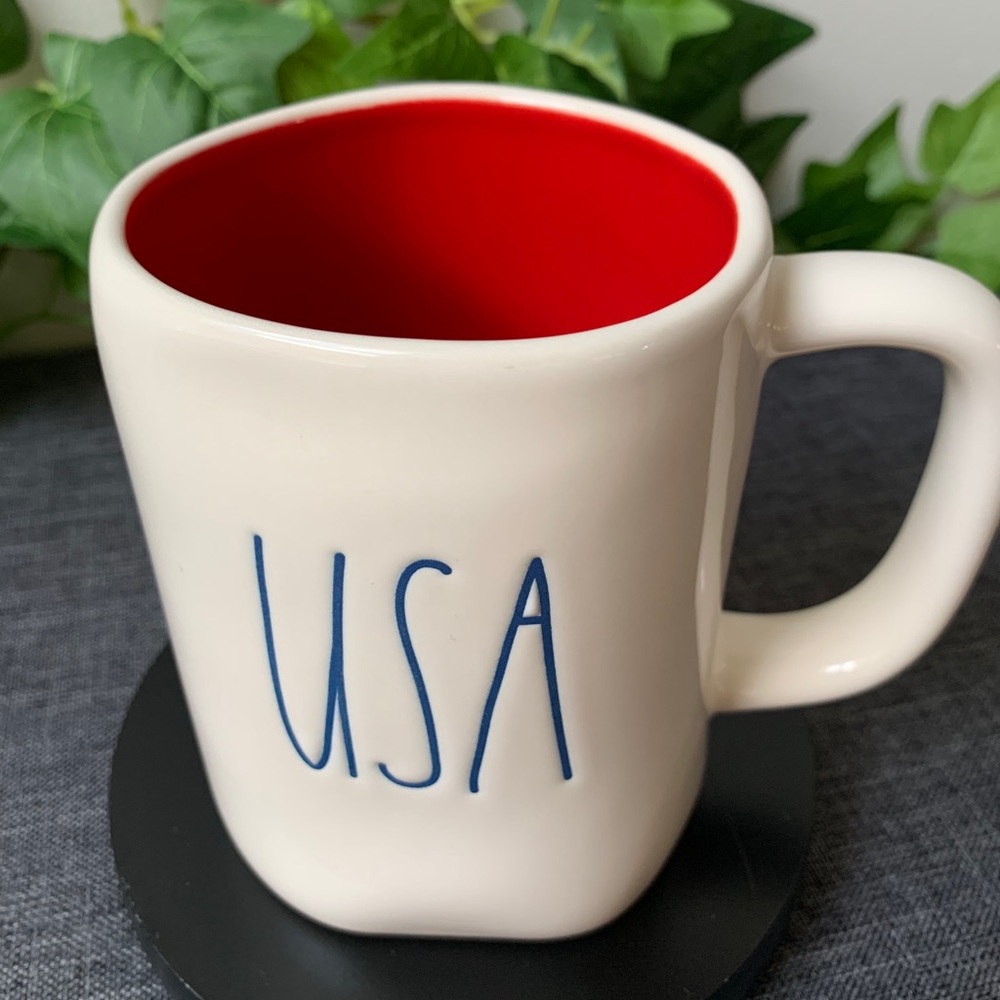 Rae Dunn ’USA’ Mug
